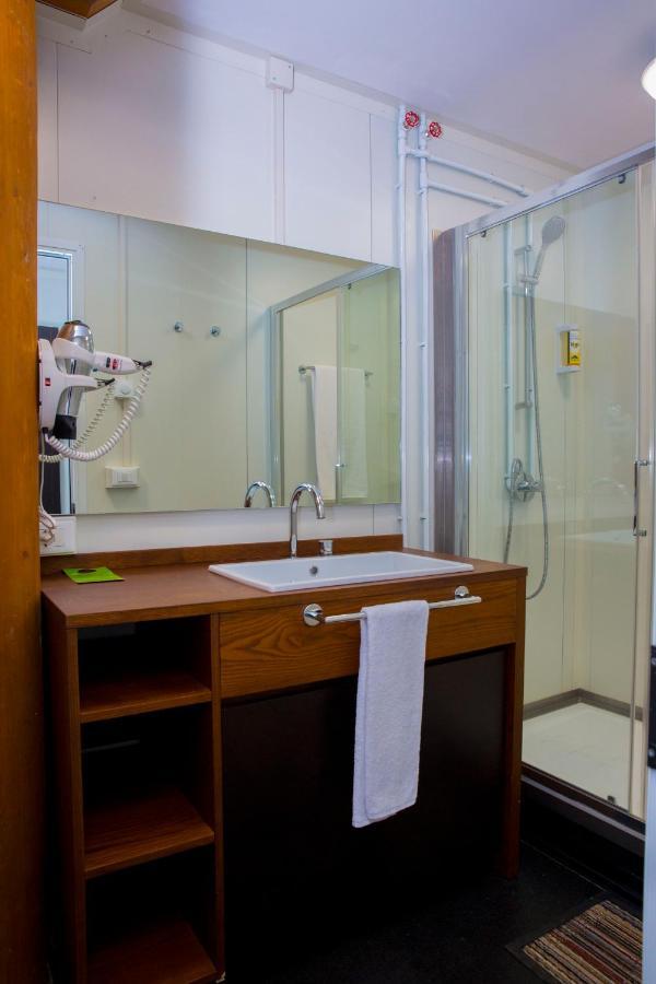 Dunia Hôtel Loumbila Ngoại thất bức ảnh