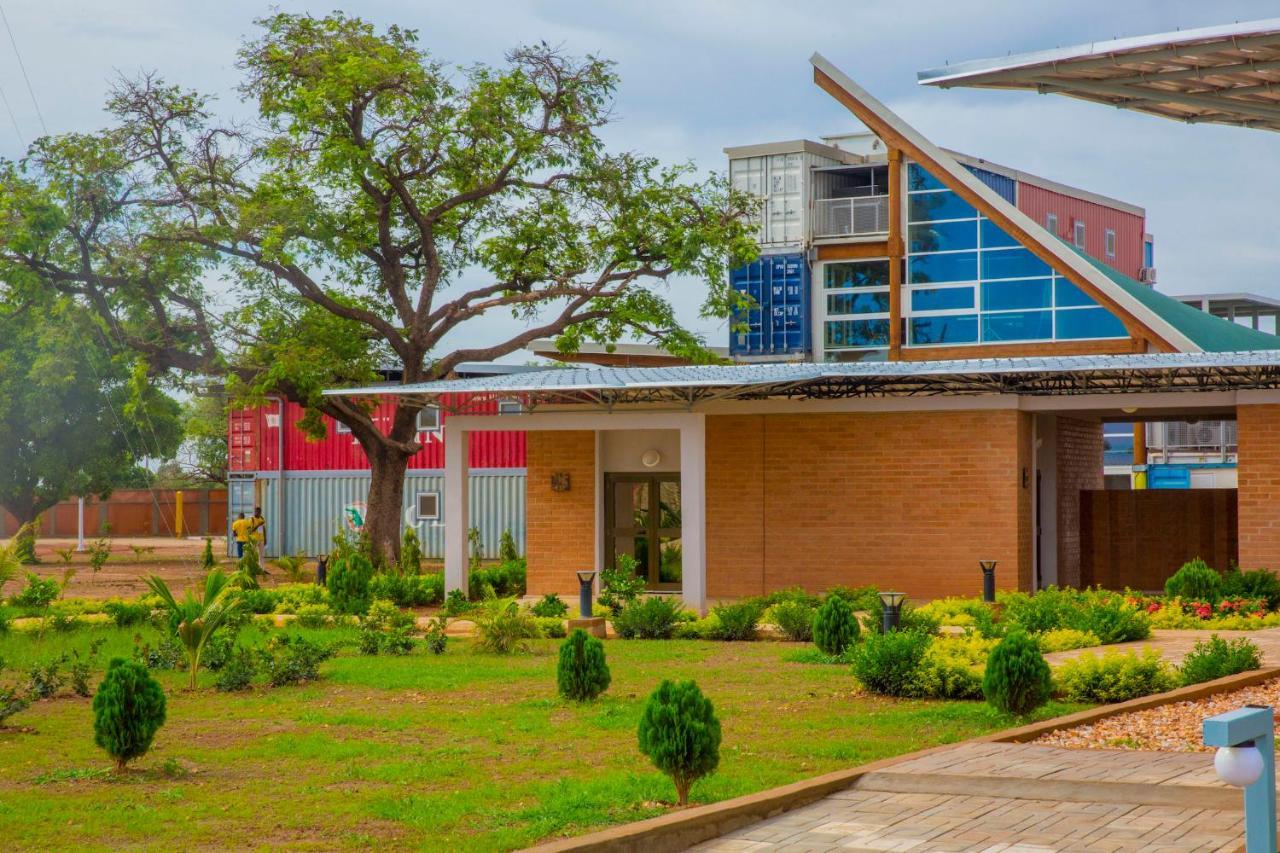 Dunia Hôtel Loumbila Ngoại thất bức ảnh